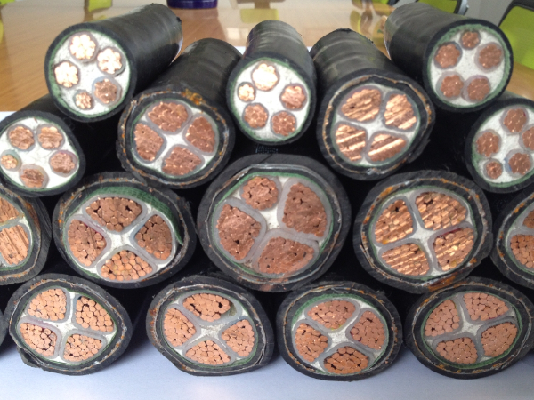 金聯(lián)宇電線電纜廠家提醒規(guī)范使用電線電纜有哪些規(guī)范.jpg
